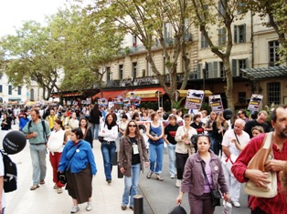 1000 manifestants at N&icirc;mes